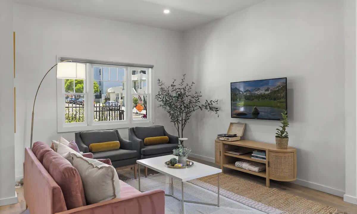 Photo of Livingroom in Little Italy