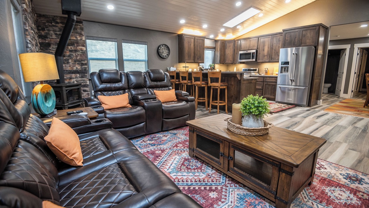 Photo of Livingroom in Clark