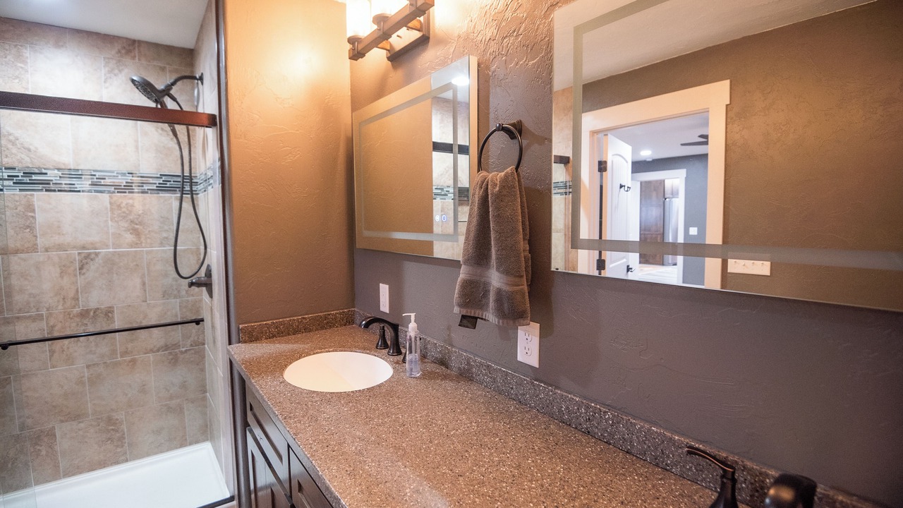 Photo of Bathroom in Clark