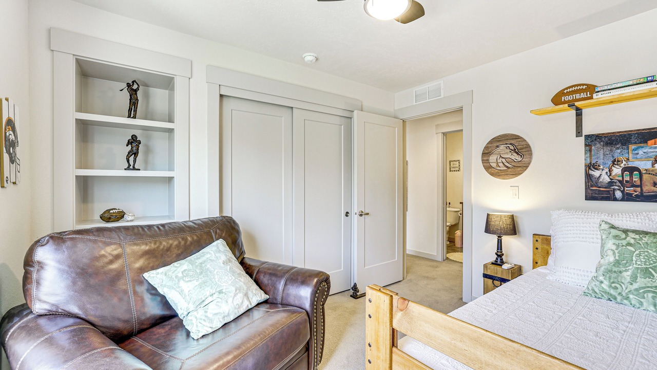 Photo of Bedroom in Harris Ranch