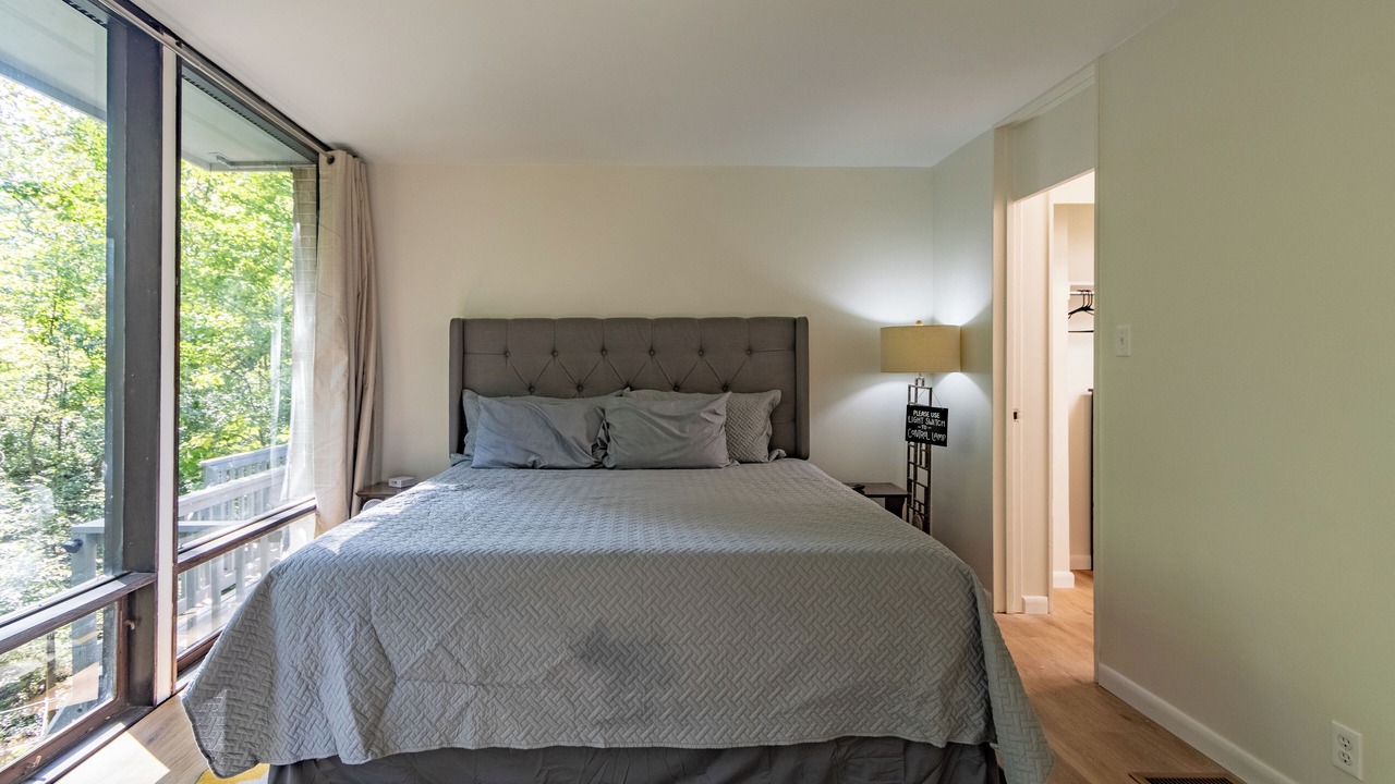 Photo of Bedroom in Lawrence