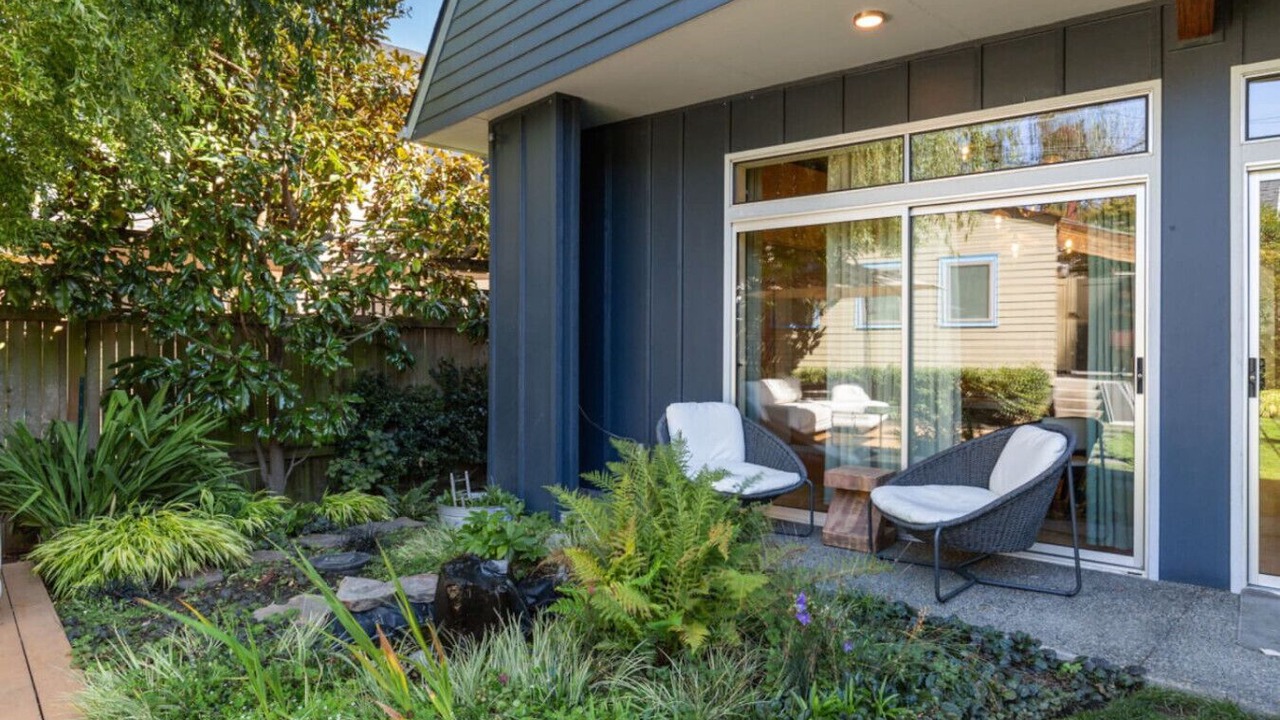 Photo of Patio Balcony in North Queen Anne