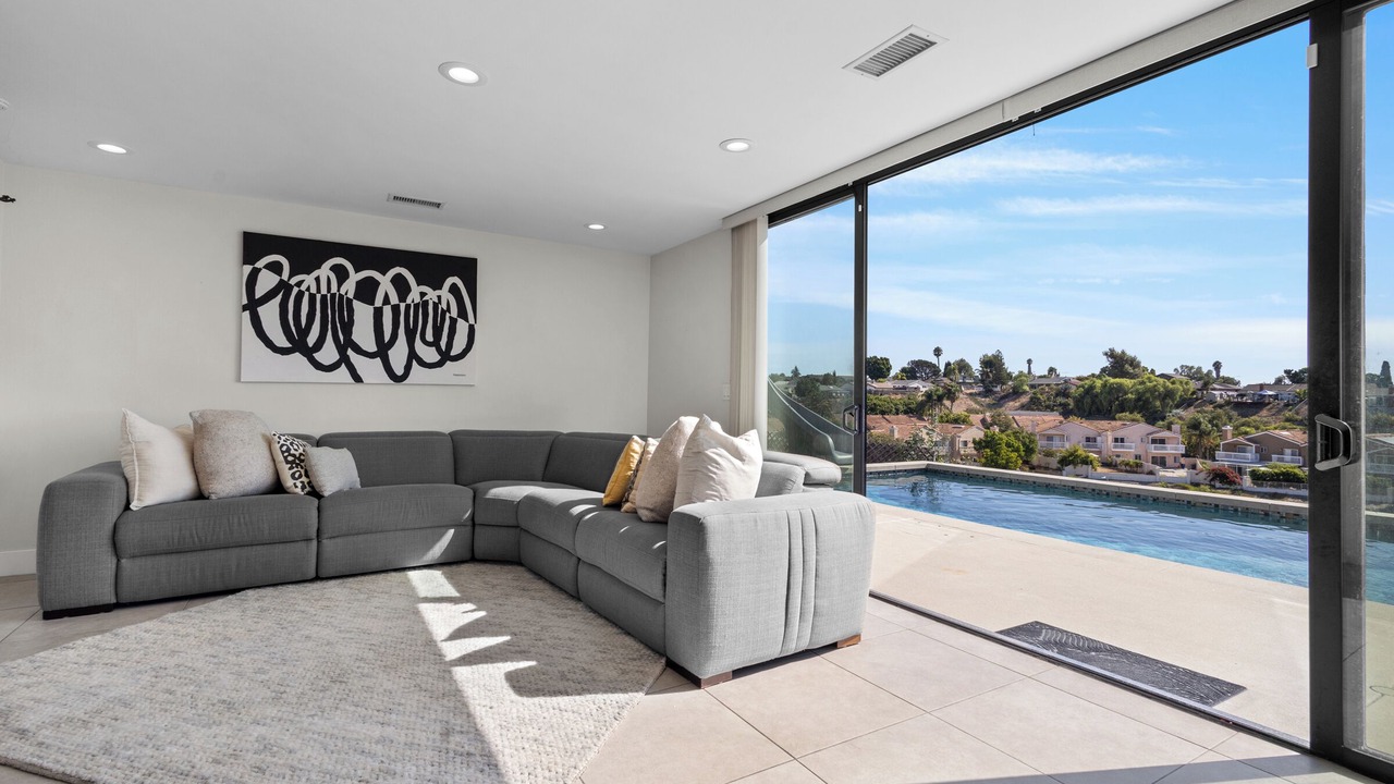 Photo of Livingroom in Chula Vista