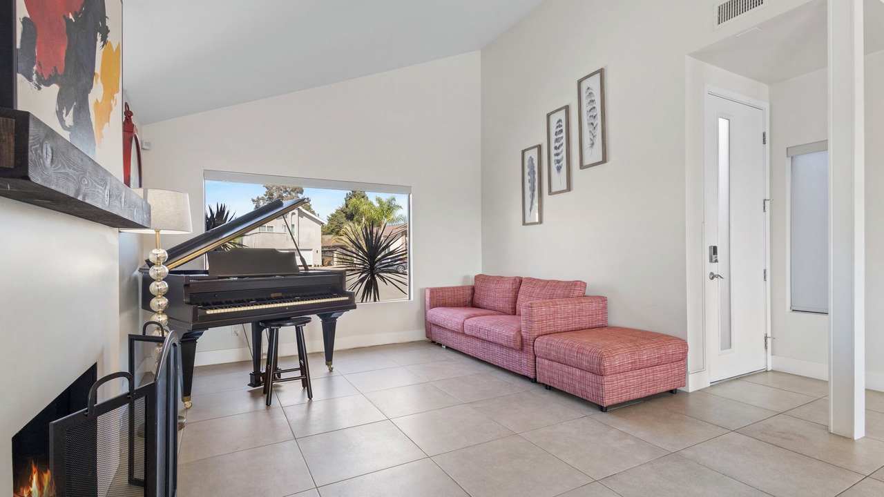 Photo of Livingroom in Chula Vista