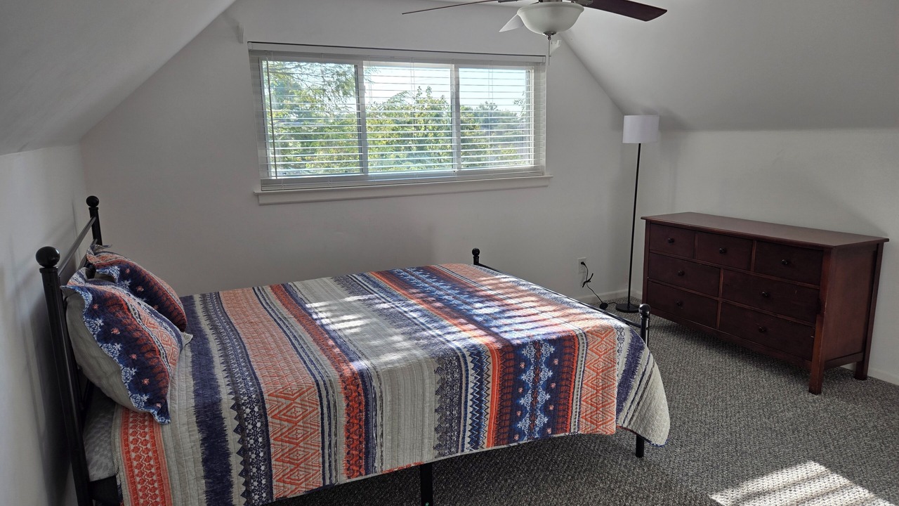 Photo of Bedroom in Old North Columbus