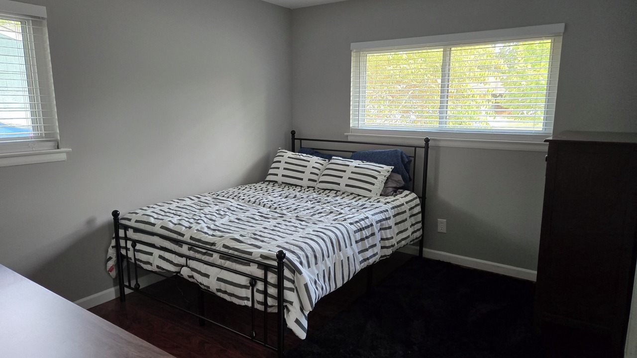 Photo of Bedroom in Old North Columbus