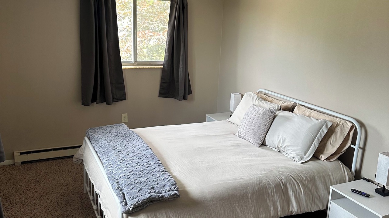 Photo of Bedroom in Massillon