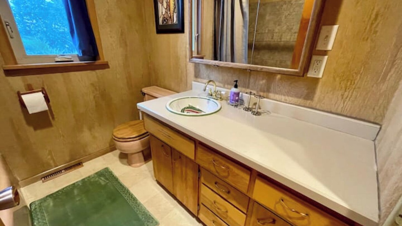 Photo of Bathroom in Orchard Homes