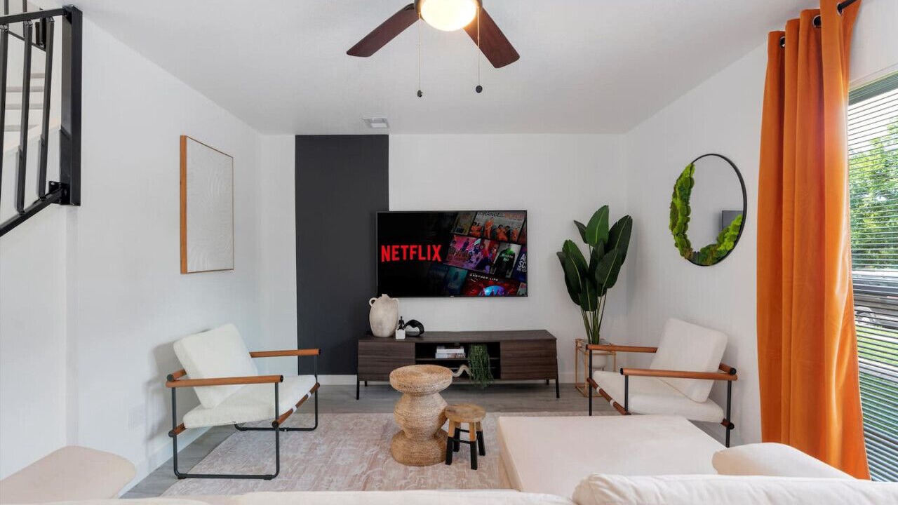 Photo of Livingroom in Coronado Hills