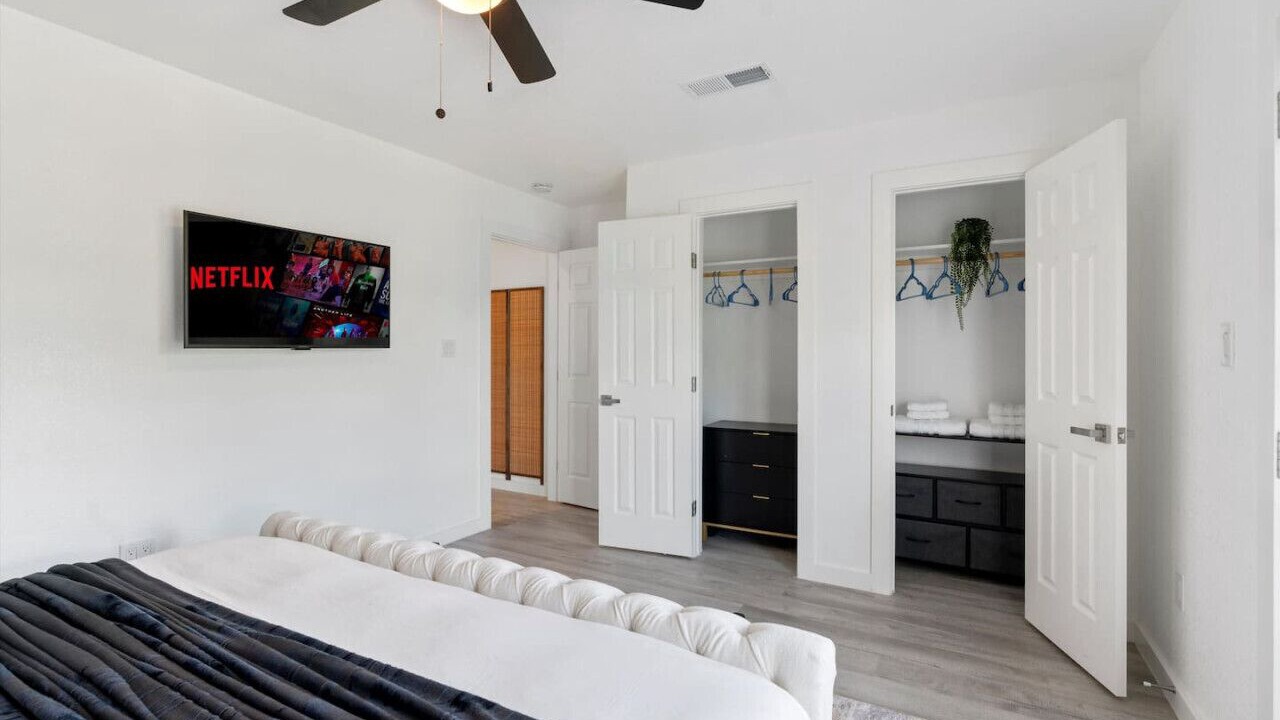 Photo of Bedroom in Coronado Hills
