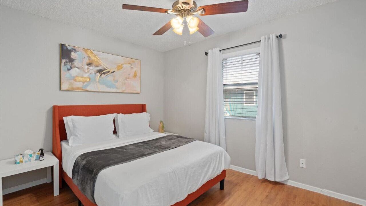 Photo of Bedroom in Brentwood