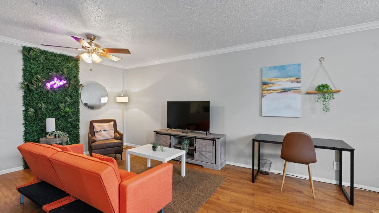 Photo of Livingroom in Brentwood