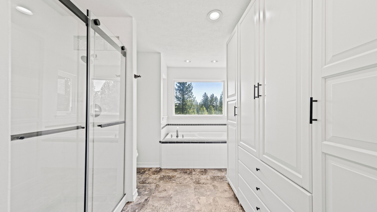 Photo of Bathroom in Mica
