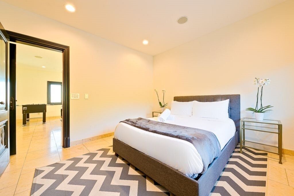 Photo of Bedroom in Malibu