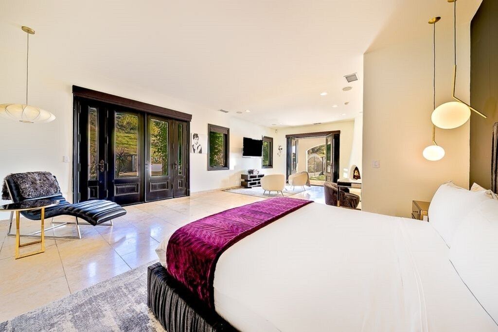 Photo of Bedroom in Malibu