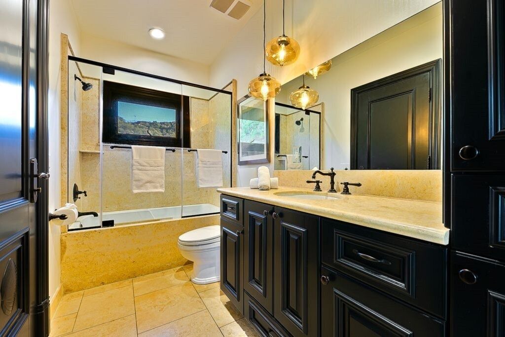 Photo of Bathroom in Malibu