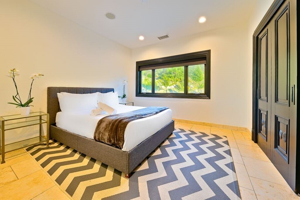 Photo of Bedroom in Malibu