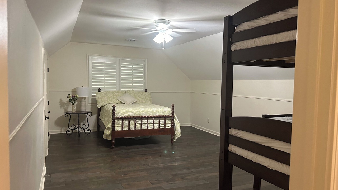 Photo of Bedroom in Twelve Oaks