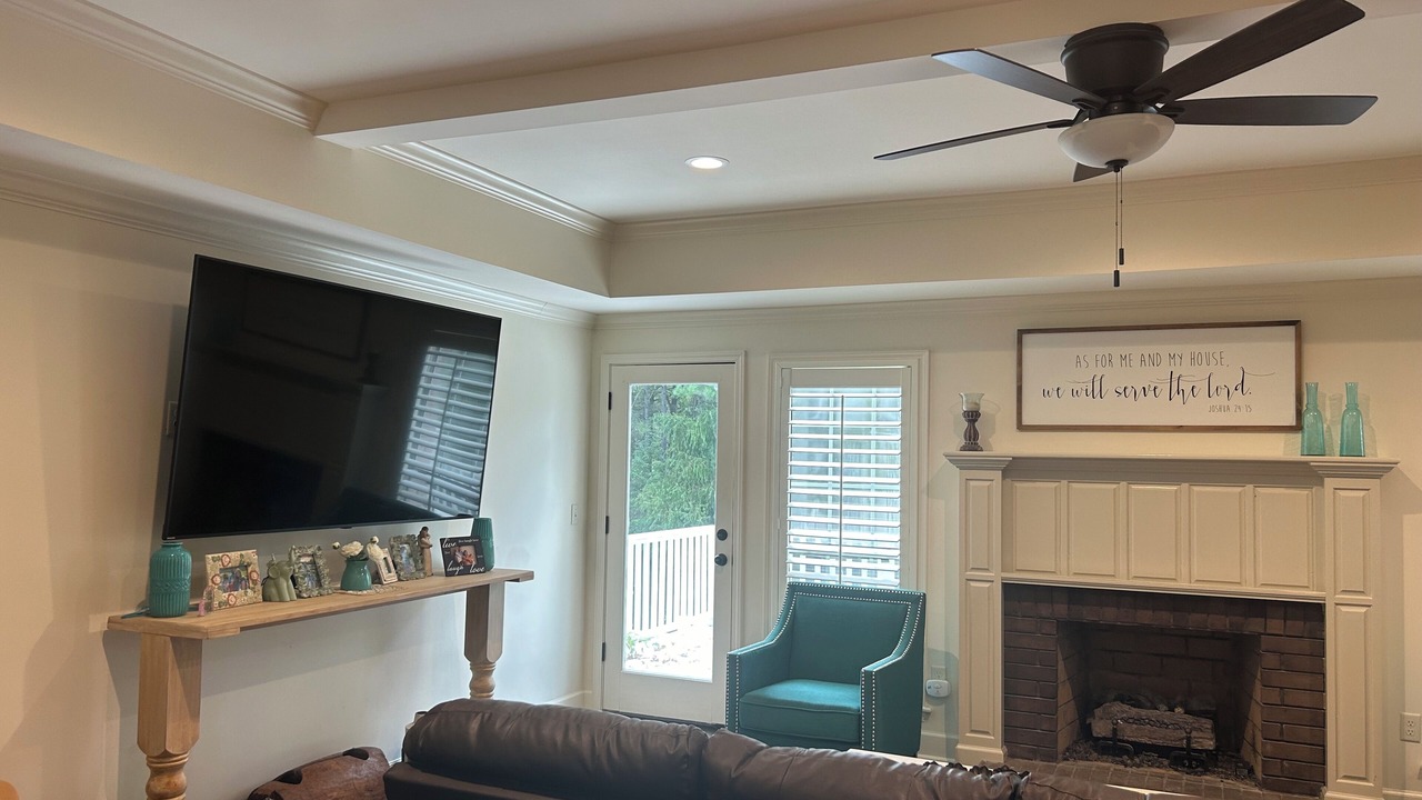 Photo of Livingroom in Twelve Oaks