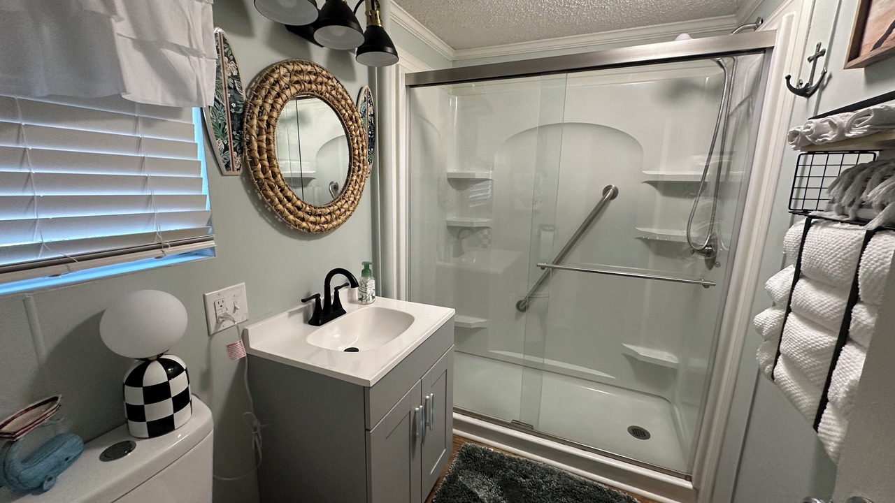 Photo of Bathroom in Kershaw