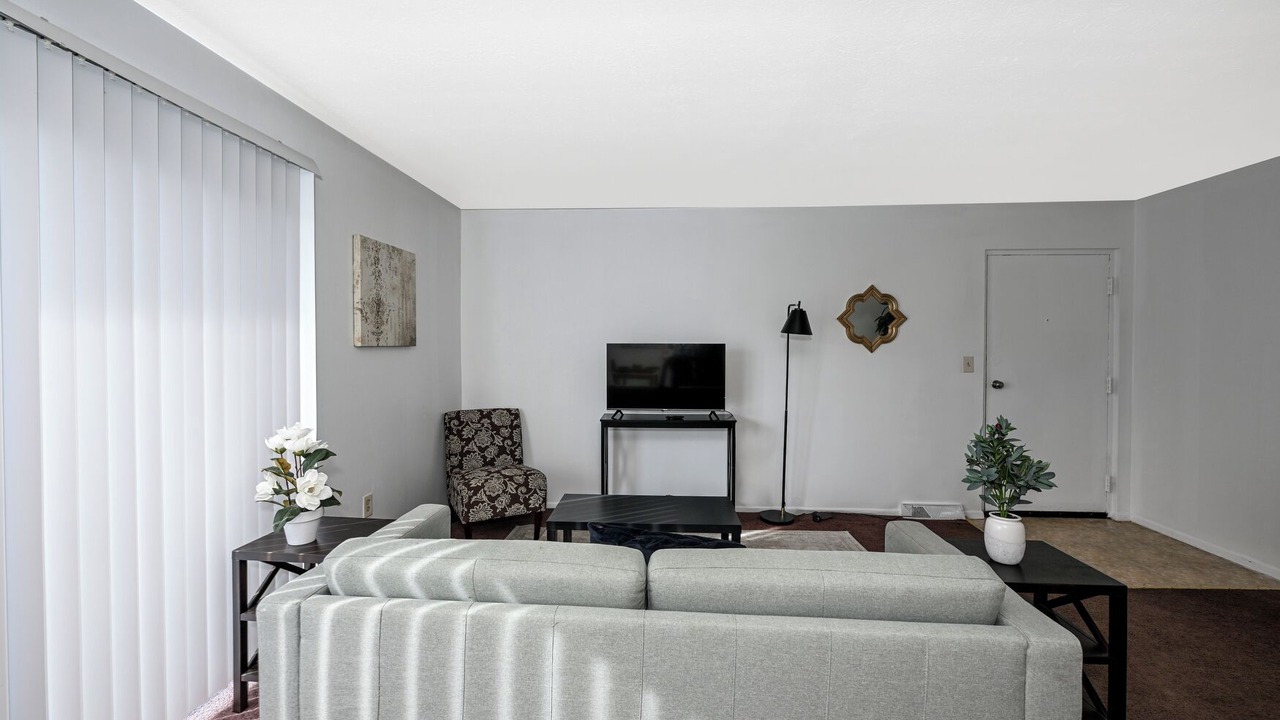 Photo of Livingroom in Mentor