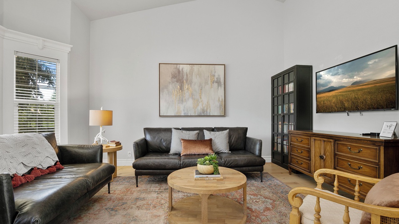 Photo of Livingroom in West Valley