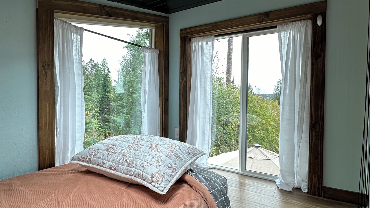 Photo of Bedroom in Hayden Lake