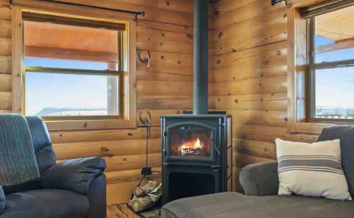 Photo of Livingroom in Yellowstone County