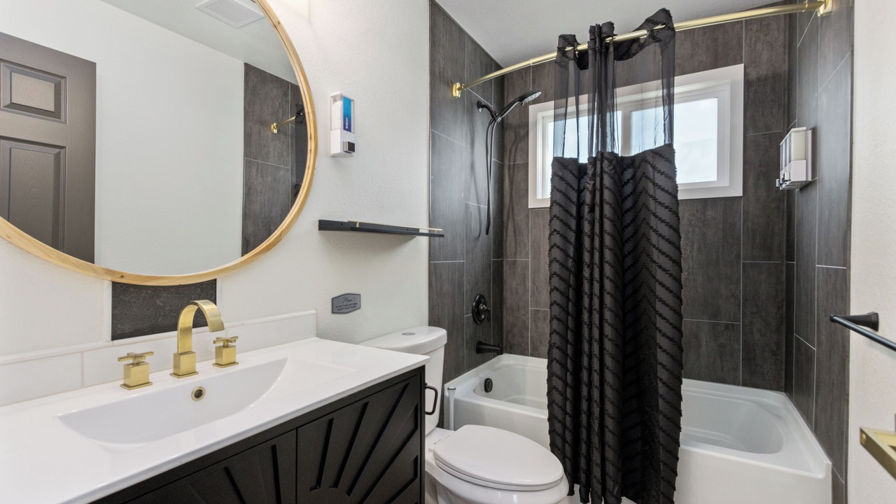 Photo of Bathroom in West End