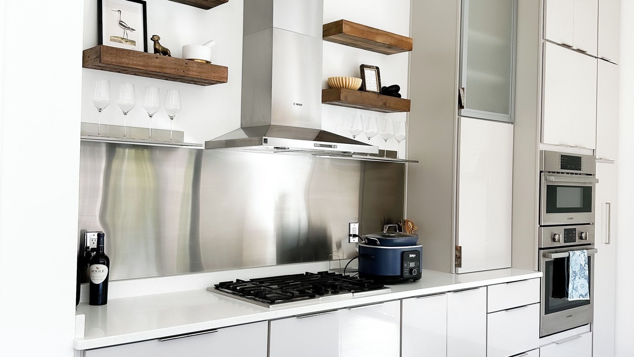 Photo of Kitchen in Depot Bench