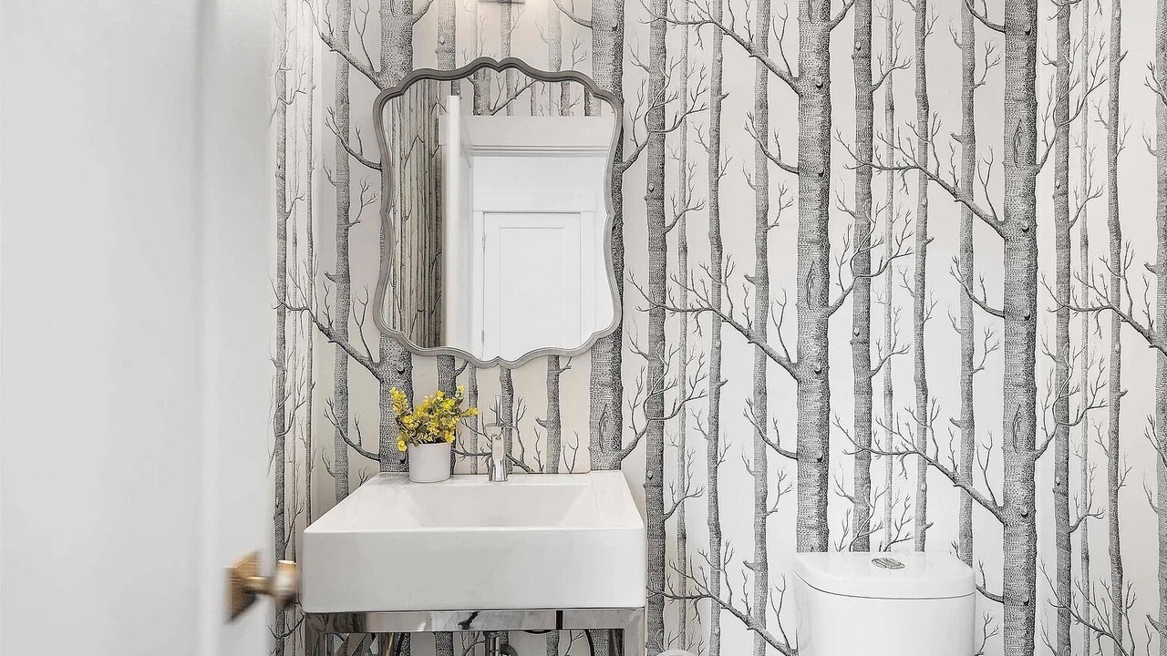 Photo of Bathroom in Depot Bench