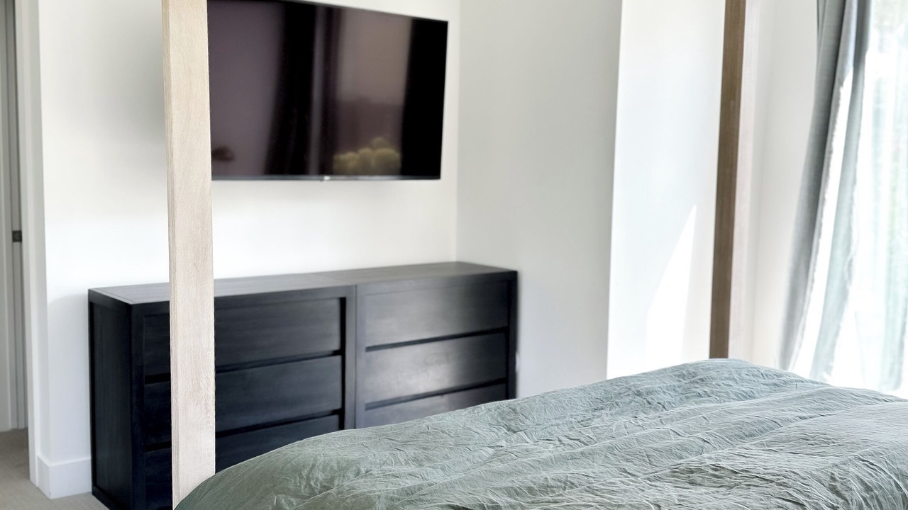 Photo of Bedroom in Depot Bench
