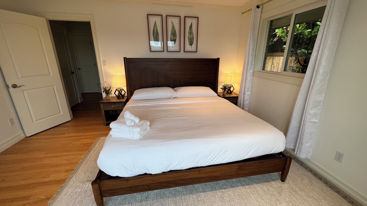 Photo of Bedroom in East Lake Hills