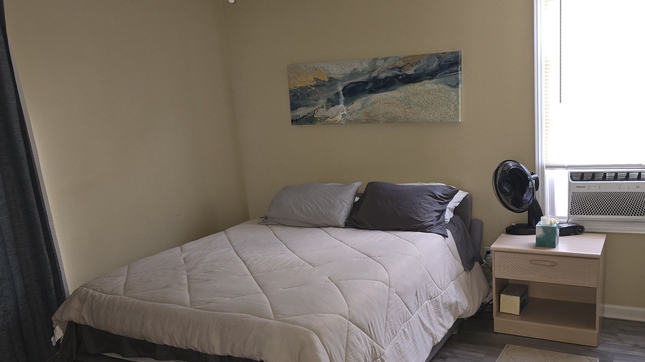 Photo of Bedroom in Lorain