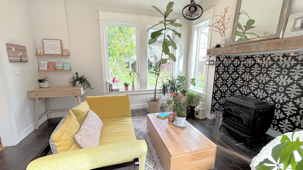 Photo of Livingroom in Eagle