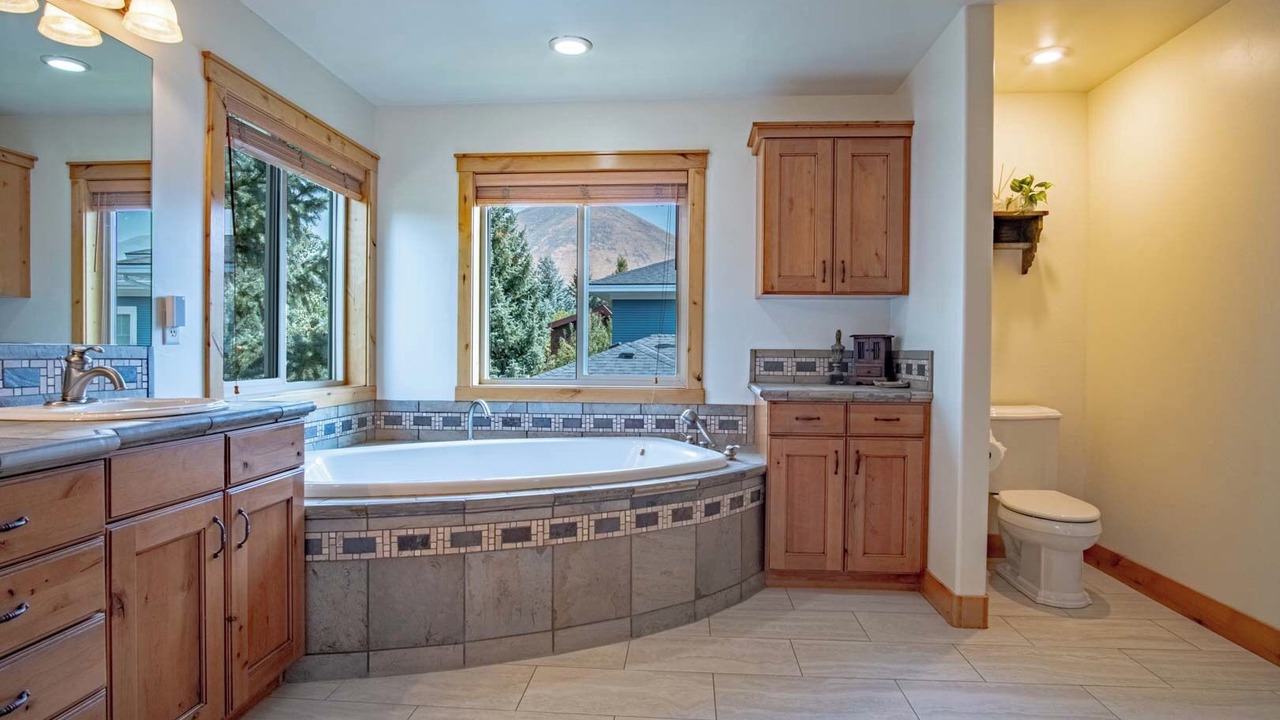 Photo of Bathroom in Hailey