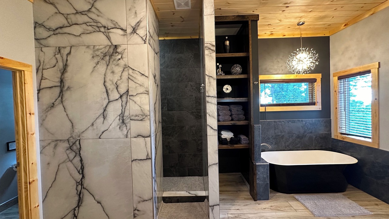 Photo of Bathroom in Jasper