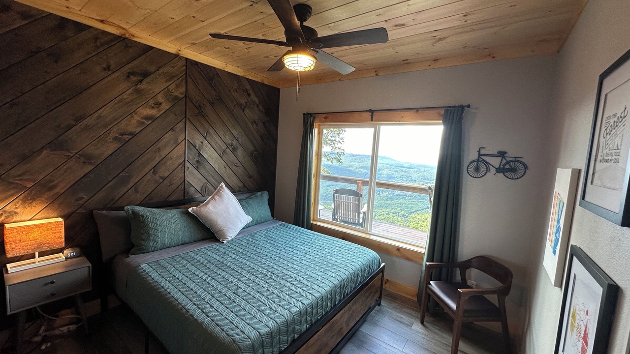 Photo of Bedroom in Jasper