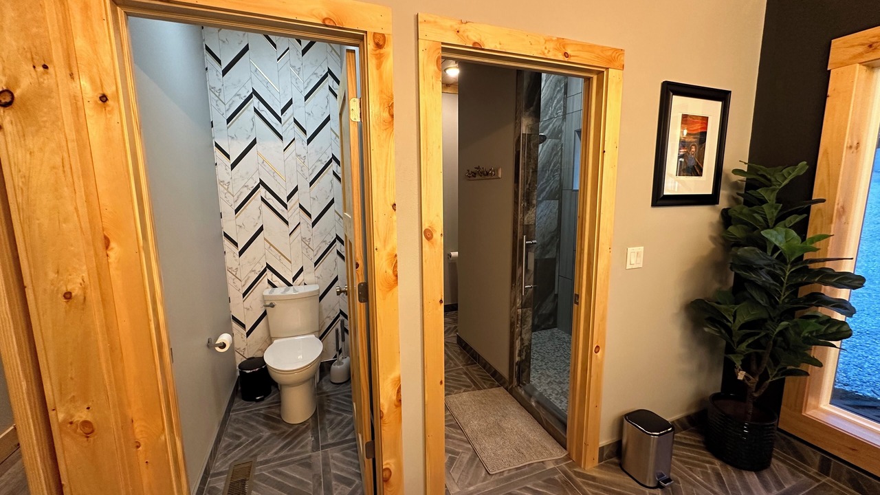 Photo of Bathroom in Jasper