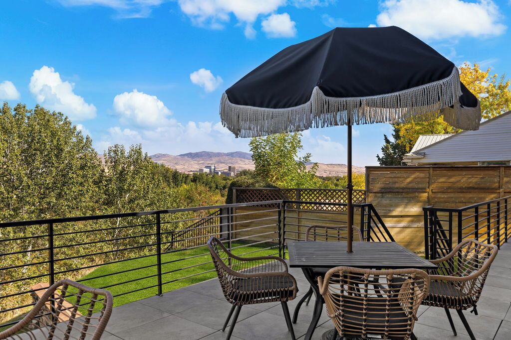 Photo of Outdoor in Central Rim