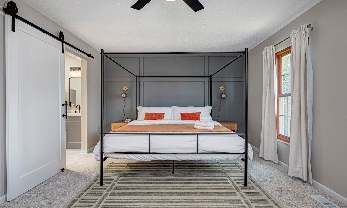 Photo of Bedroom in Maxwell