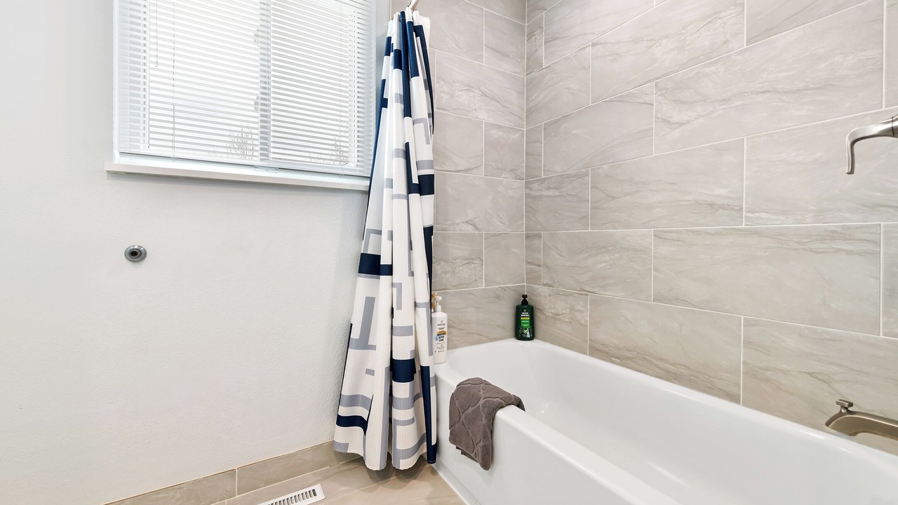 Photo of Bathroom in Cheyenne Meadows
