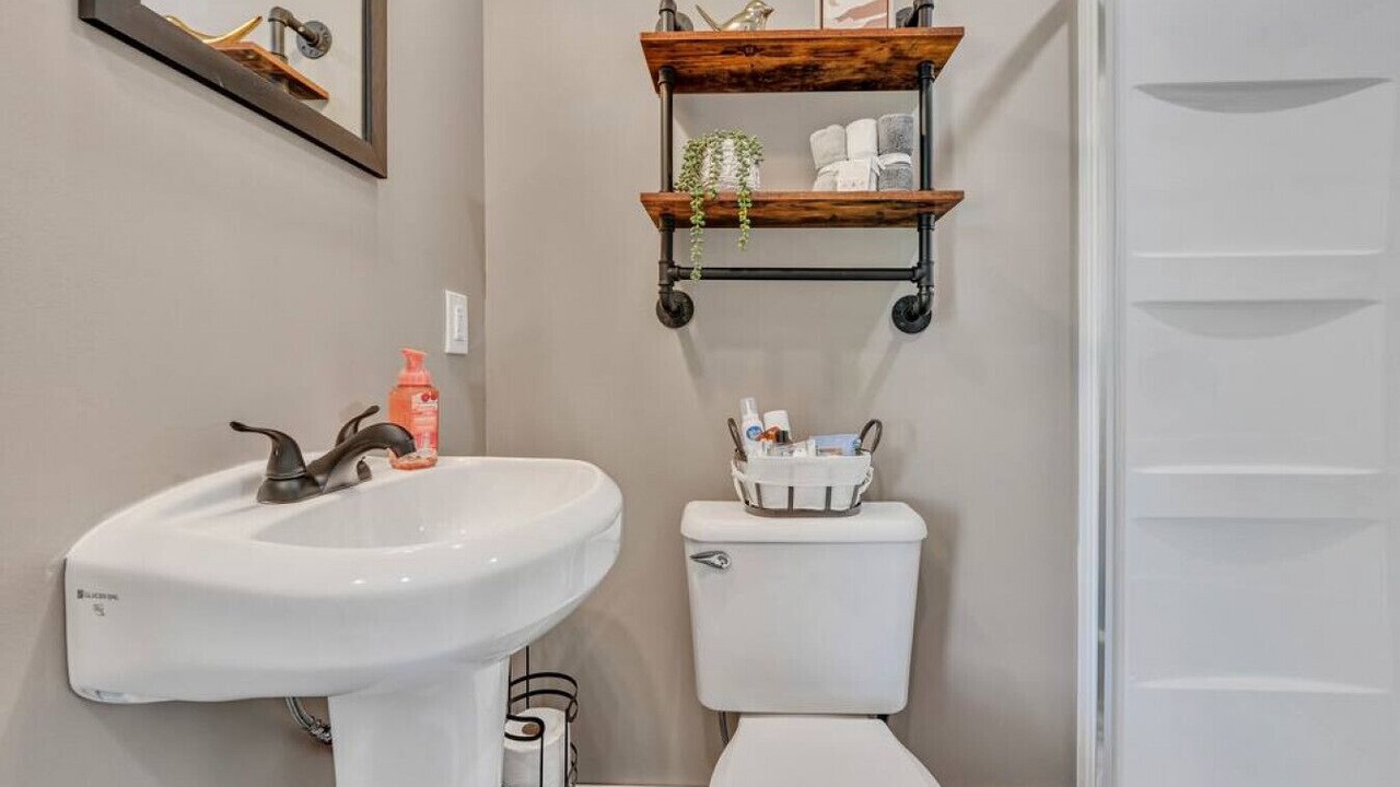 Photo of Bathroom in Pine Grove