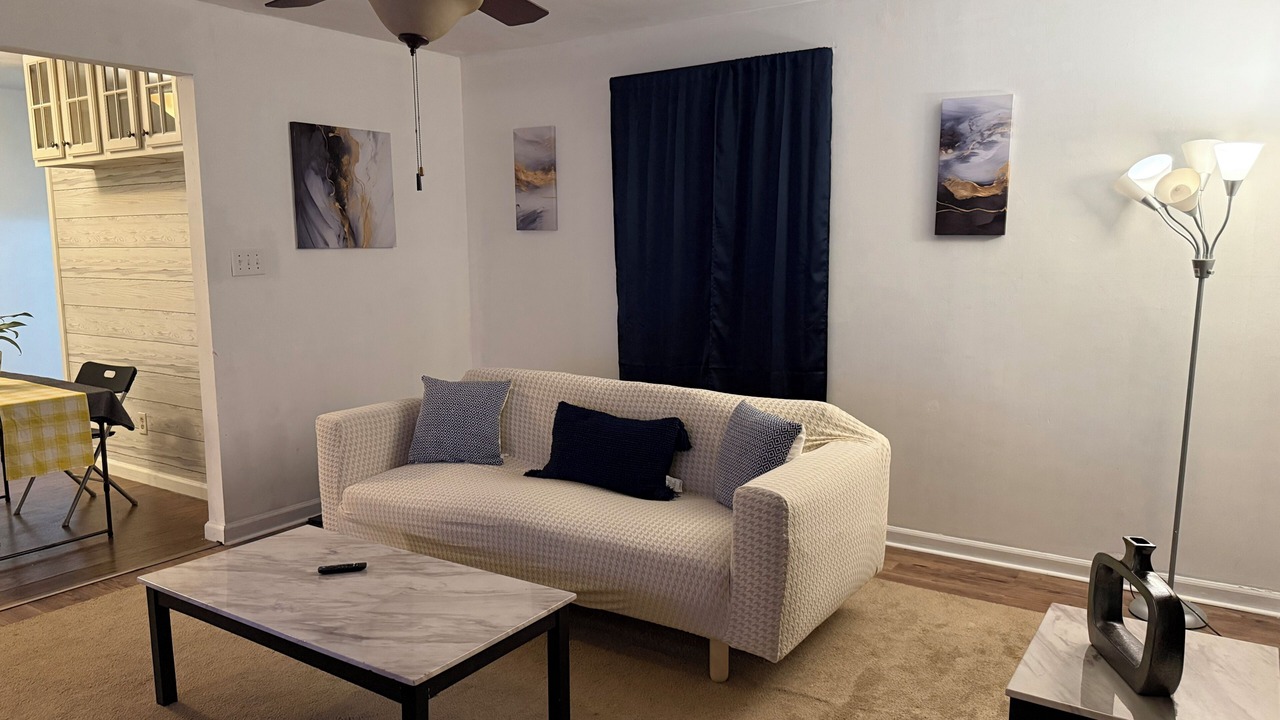 Photo of Livingroom in Southeast Raleigh