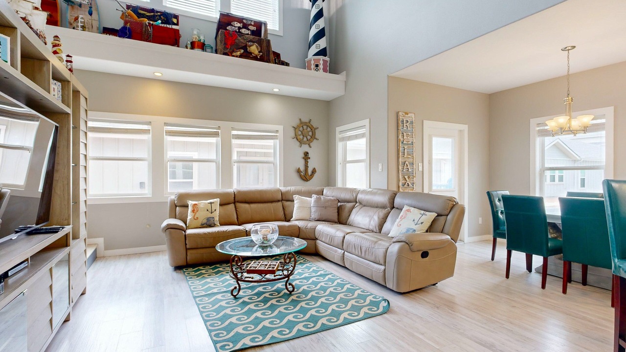 Photo of Livingroom in Safe Harbor
