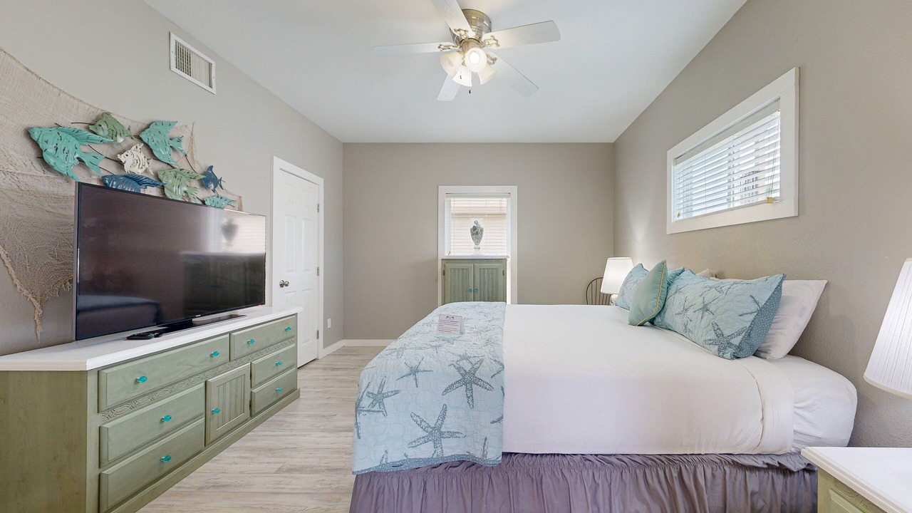 Photo of Bedroom in Safe Harbor