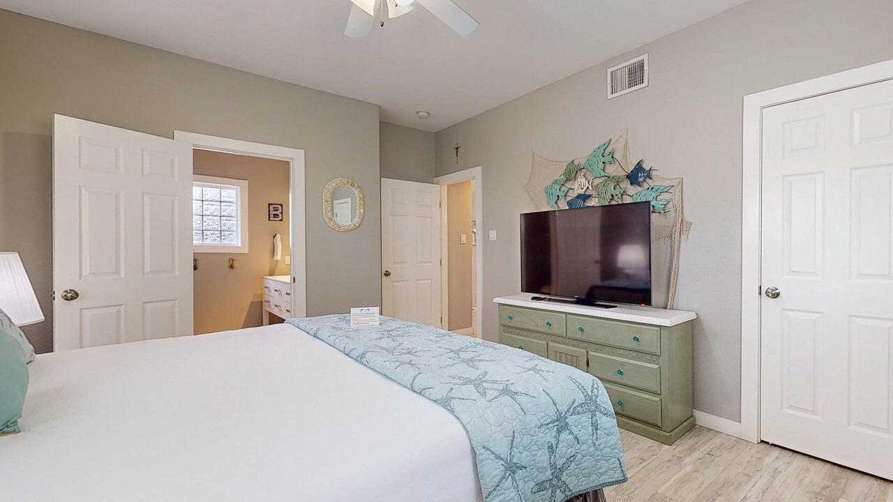 Photo of Bedroom in Safe Harbor