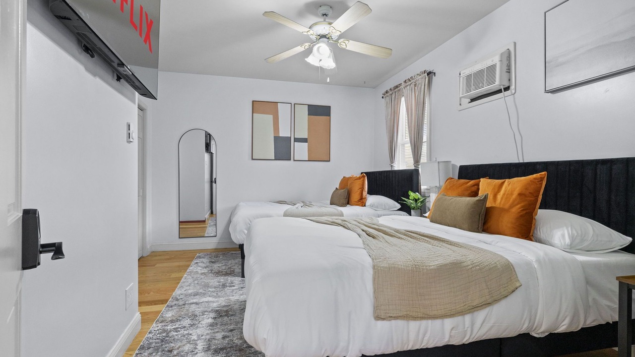 Photo of Bedroom in East Somerville