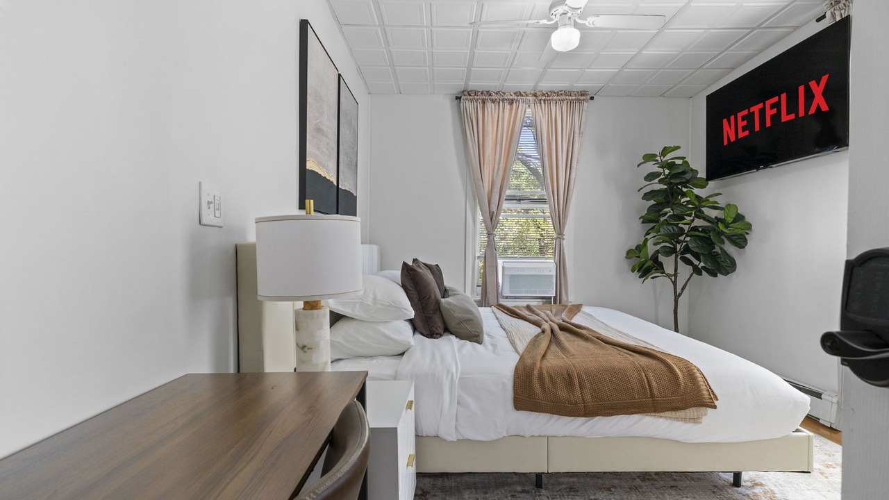 Photo of Bedroom in East Somerville