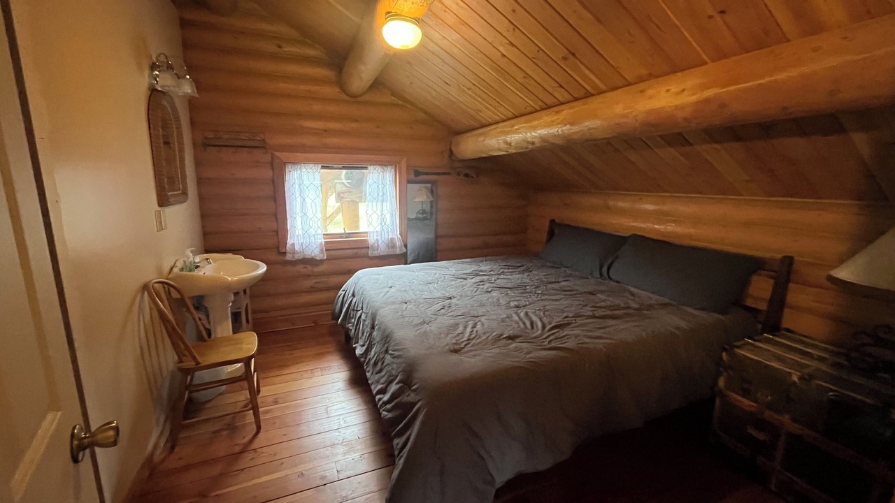 Photo of Bedroom in Cameron